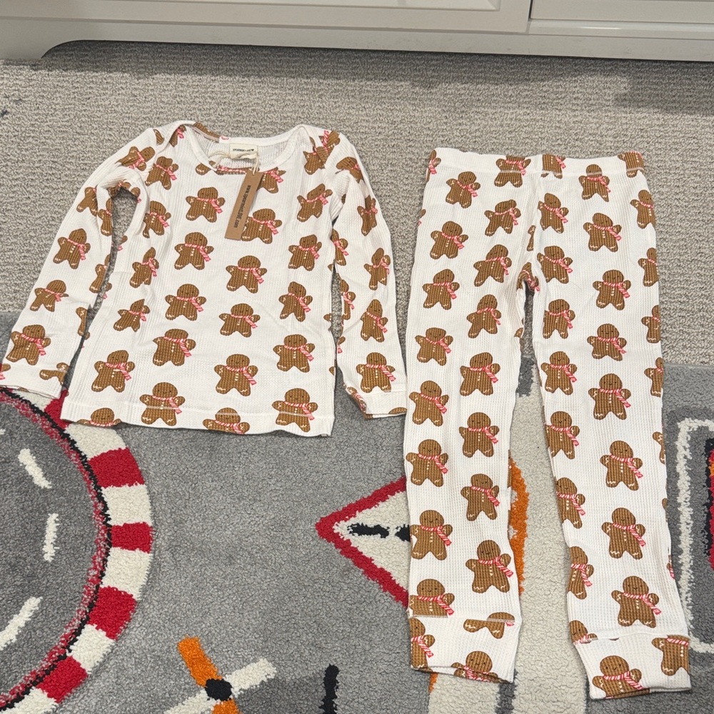 SpearmintLOVE Gingerbread Kids Pajamas 6T